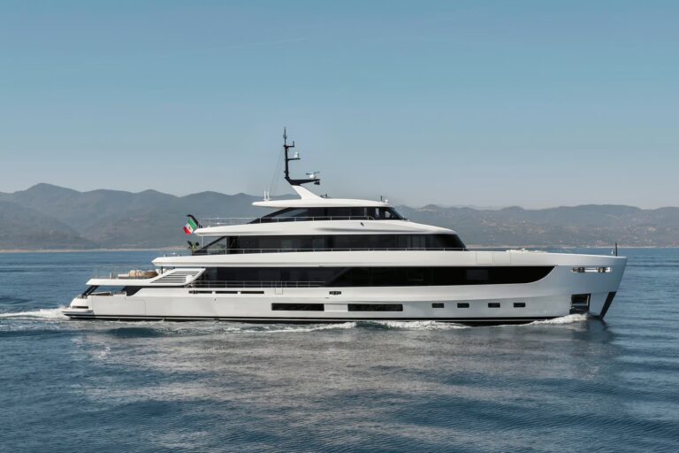 Grande 44M Azimuth